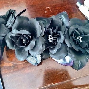 Black floral headband with mini skulls